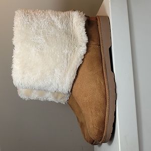 Makalu Halana chestnut faux fur boots size 8M